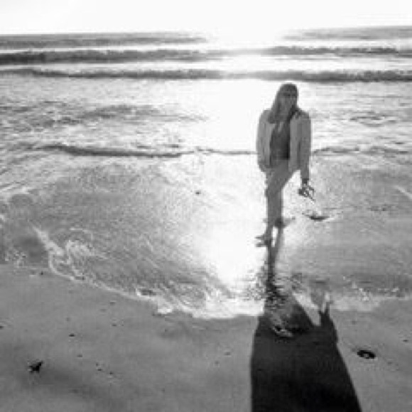 Meet your Posher, Christina - Picture 1 of 4